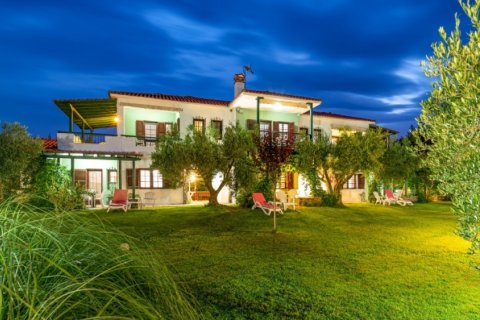 8 bedrooms Hotel in Central Macedonia, Greece No. 48823 1