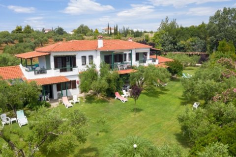 8 bedrooms Hotel in Central Macedonia, Greece No. 48823 2