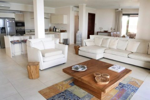 3 bedrooms Apartment in Flic-en-Flac, Mauritius No. 53417 5