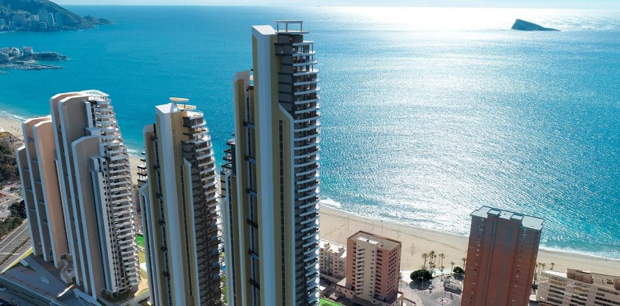 3 bedrooms Apartment in Benidorm, Spain No. 26436