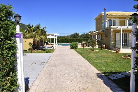 3 bedrooms Villa in Corfu, Greece No. 56036 5