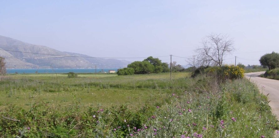 14000m² Land en Magnesia, Greece No. 56037