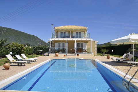 3 bedrooms Villa in Corfu, Greece No. 56038 10