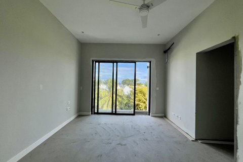 3 bedrooms Apartment in Riviere Noire, Mauritius No. 60775 9