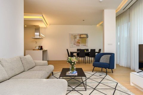 2 dormitorios Apartment en Budva, Montenegro No. 66995 2