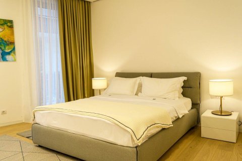 2 dormitorios Apartment en Budva, Montenegro No. 66995 9