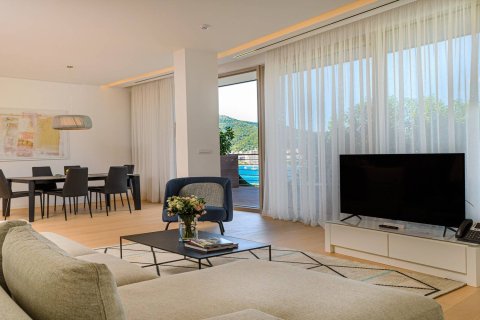 2 dormitorios Apartment en Budva, Montenegro No. 66995 1