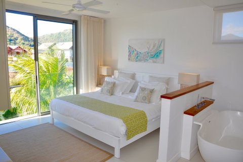 2 bedrooms Apartment in Riviere Noire, Mauritius No. 60963 2