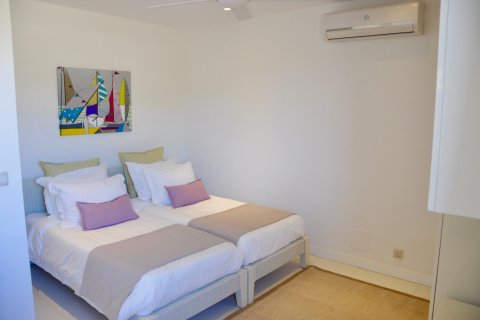 2 bedrooms Apartment in Riviere Noire, Mauritius No. 60963 8