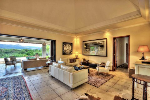 6 bedrooms Villa in Tamarin, Mauritius No. 60941 11