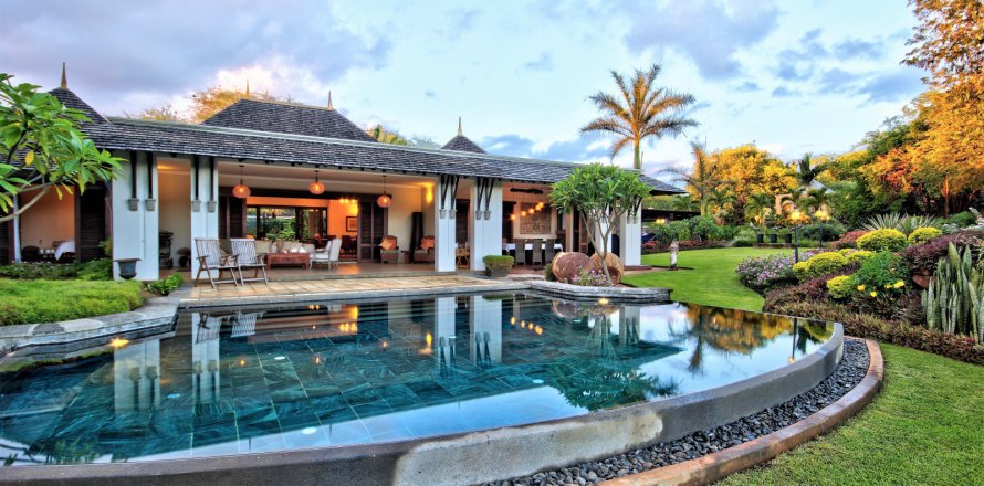 6 bedrooms Villa in Tamarin, Mauritius No. 60941