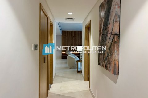 3 bedrooms Apartment in Al Reem Island, UAE No. 8110 12