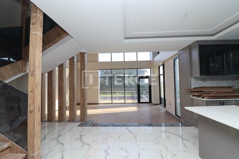 5+2 Villa en Mezitli, Turkey No. 19712 17