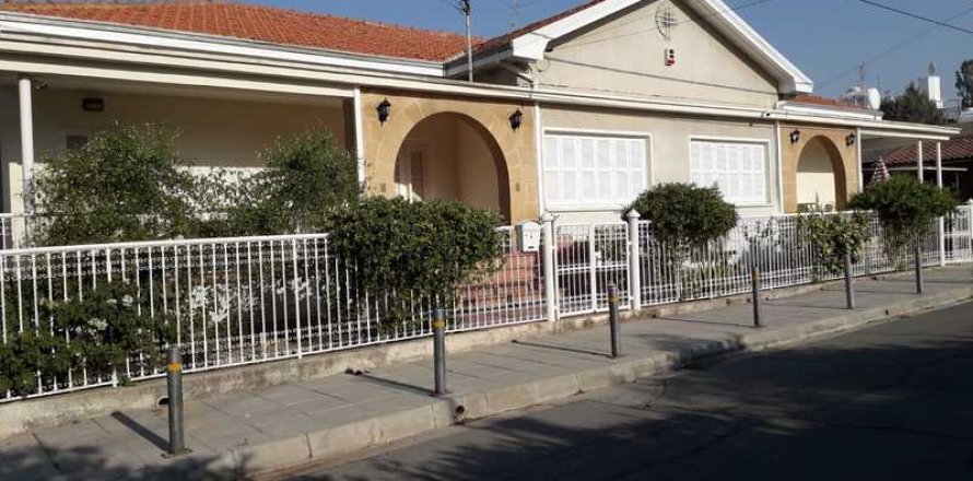 3 dormitorios House en Nicosia, Cyprus No. 76022