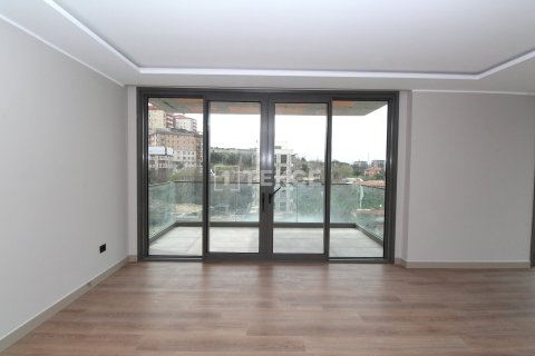 3+1 Apartment in Istanbul, Turkey No. 12437 19