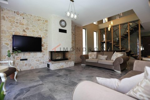 4+1 Villa à Dosemealti, Turkey No. 17403 29