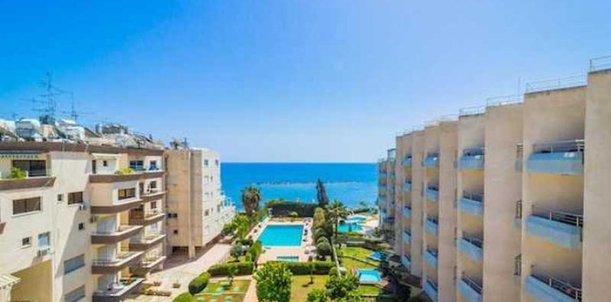 3 dormitorios Penthouse en Germasogeia, Cyprus No. 40682