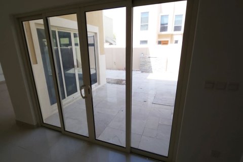 4 bedrooms Townhouse in Al Raha Gardens, UAE No. 5730 18