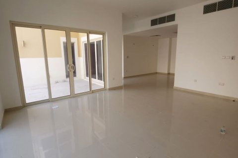 4 bedrooms Townhouse in Al Raha Gardens, UAE No. 5730 2