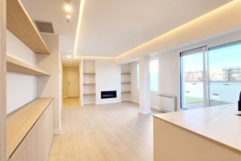 2 dormitorios Apartment en Madrid, Spain No. 26898 1