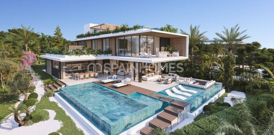 5 bedrooms Villa in Marbella, Spain No. 26962