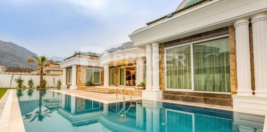 0+6 Villa in Kemer, Turkey No. 10872