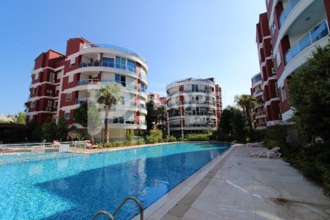 4 rooms Apartment in Konyaalti, Turkey No. 10843 1