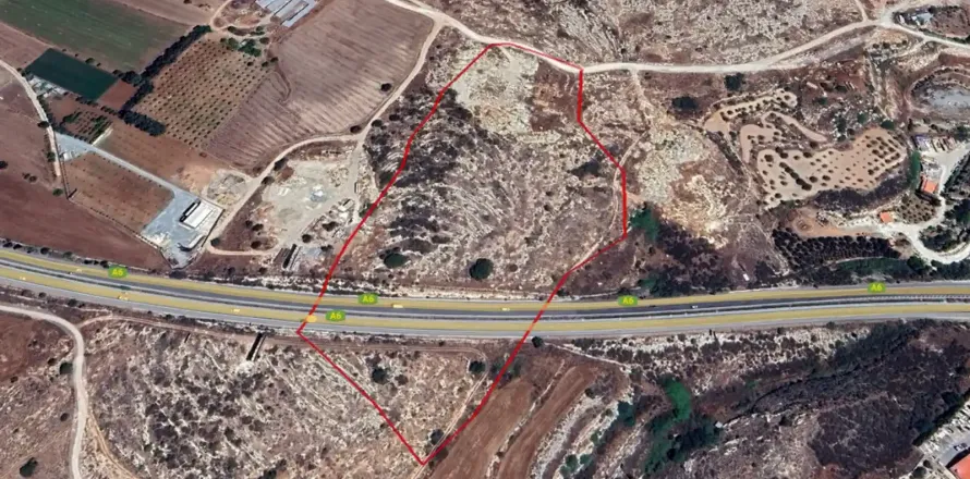 39105m² Land in Konia, Cyprus No. 35877