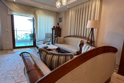 Квартира с 4 комнатами в Аланья, Турция №92494 9