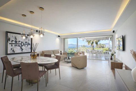 3 dormitorios Apartment en Cannes, France No. 67284 4