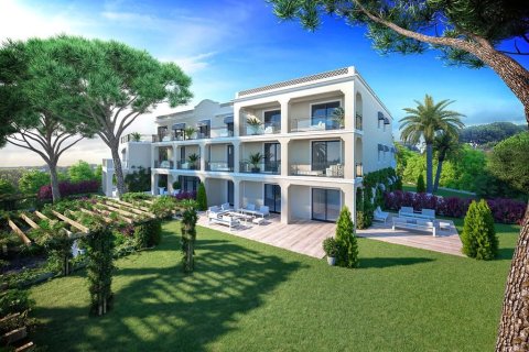 3 dormitorios Apartment en Antibes, France No. 67287 1