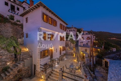 11 bedrooms Hotel in Magnesia, Greece No. 27969 1