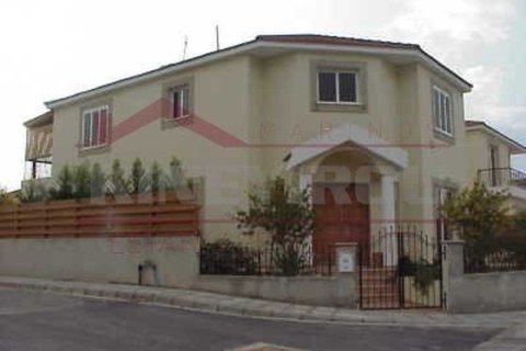 3 bedrooms House in Larnaca, Cyprus No. 43122 4