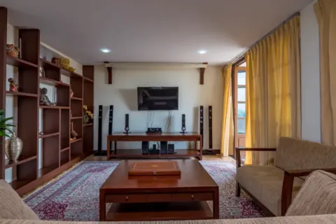 5 bedrooms Villa in Ko Samui, Thailand No. 3037 10