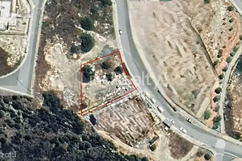 956m² Land à Germasogeia, Cyprus No. 36005 1