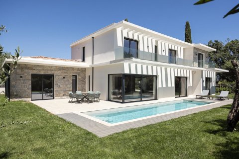 4 bedrooms Villa in Mougins, France No. 68082 1