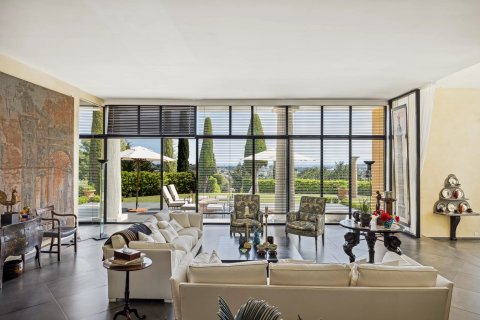 5 bedrooms Villa in Mougins, France No. 68086 5