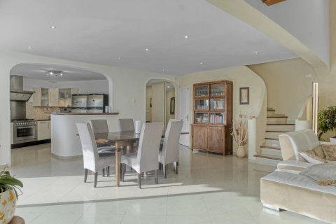 5 bedrooms Villa in Mougins, France No. 68083 10