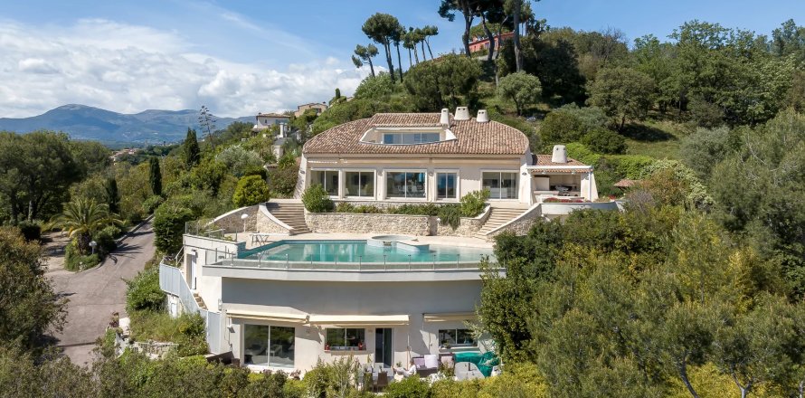 8 bedrooms Villa in Cagnes-sur-Mer, France No. 67914