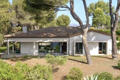 4 bedrooms Villa in Biot, France No. 67916 3