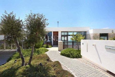 3 bedrooms Villa in Tsada, Cyprus No. 28933 2