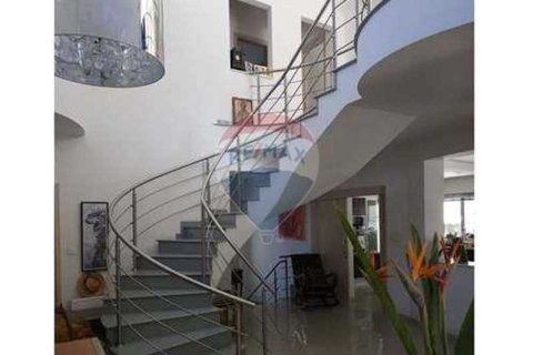 6 bedrooms Villa in Limassol, Cyprus No. 62745 9