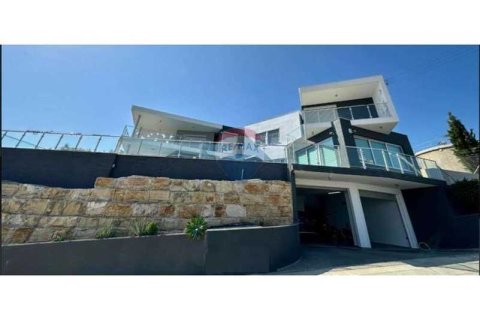 5 bedrooms Villa in Agios Athanasios, Cyprus No. 62746 7