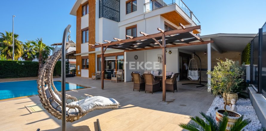 3+1 Villa en Serik, Turkey No. 12482