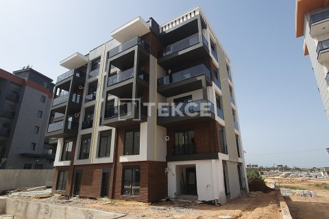 4+1 Apartment en Aksu, Turkey No. 12559 9