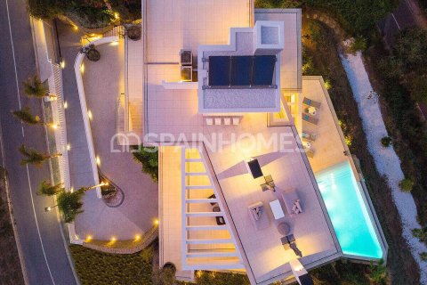 5 bedrooms Villa in Benahavis, Spain No. 25954 11