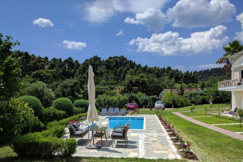 550m² Hotel à Chalkidiki, Greece No. 60171 2