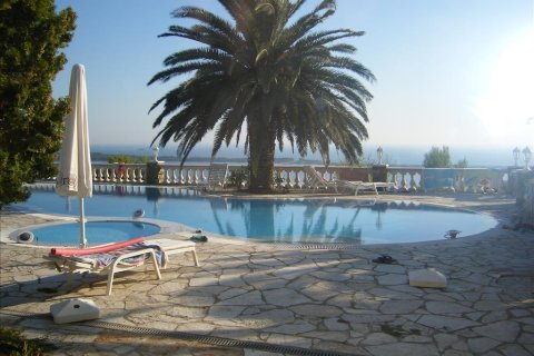 5 bedrooms Villa in Corfu, Greece No. 60166 11