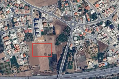 8952m² Land in Kato Polemidia, Cyprus No. 36356 1