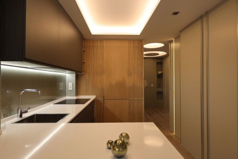 3 dormitorios Apartment en Madrid, Spain No. 26053 8